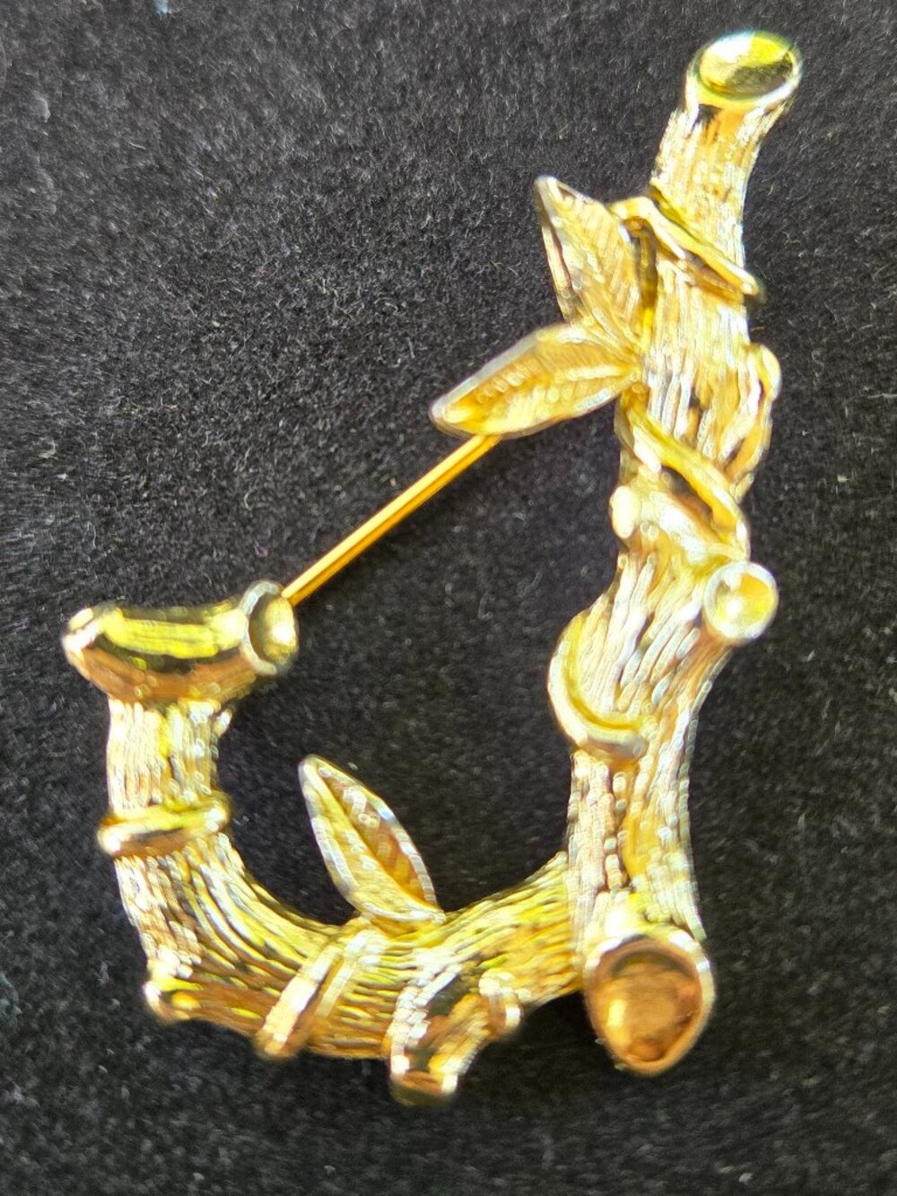 Sarah Coventry Monogram J Pin Brooch Gold Tone Vintage